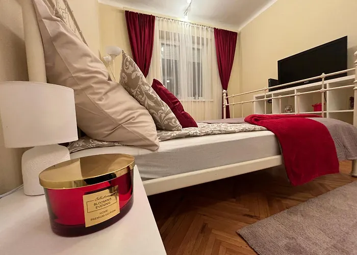 Downtown Hideaway Apartament
