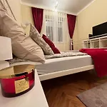 Downtown Hideaway Apartment