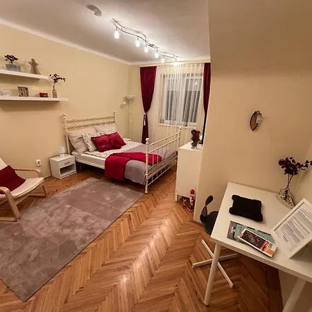 Downtown Hideaway Apartmán *